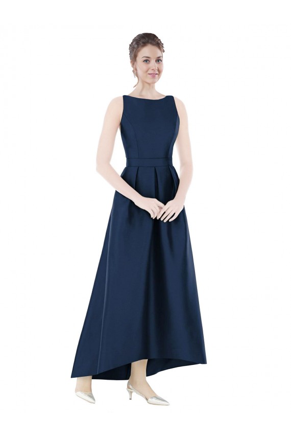 Dunkelmarine A-Linien Satin Lange Brautjungfernkleider Online