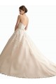 Elfenbein & Champagner Prinzessin V-Ausschnitt Kathedrale Schleppe Tüll Spitze Brautkleider Online