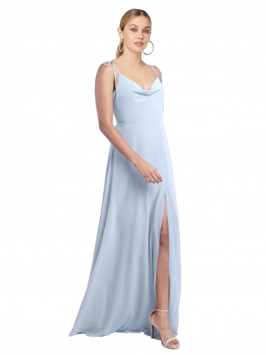 Helles Himmelblau A-Linien Spaghetti-Träger Haube Ausschnitt Chiffon Lange Brautjungfernkleider Online