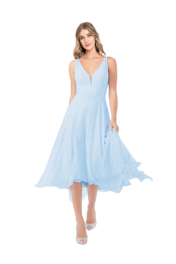 Helles Himmelblau A-Linien V-Ausschnitt Midi Chiffon Kurze Brautjungfernkleider / Cocktailkleider / Heimkehr Kleider Online