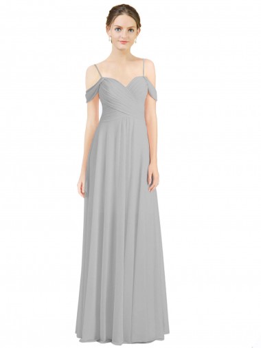 Silber A-Linien Off-Schulter Spaghetti-Träger Chiffon Lange Brautjungfernkleider Online