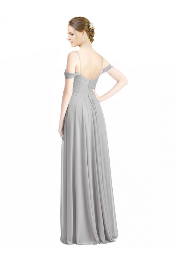 Silber A-Linien Off-Schulter Spaghetti-Träger Chiffon Lange Brautjungfernkleider Online