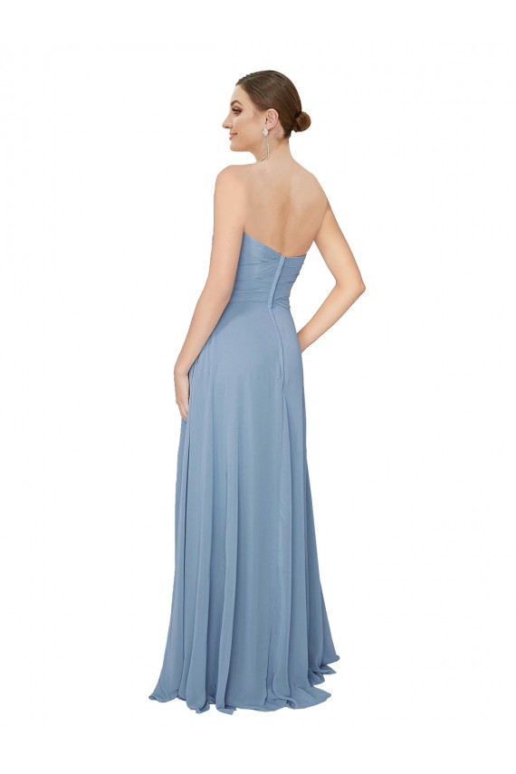Staubiges Blau A-Linien Trägerlos Chiffon Lange Brautjungfernkleider Online