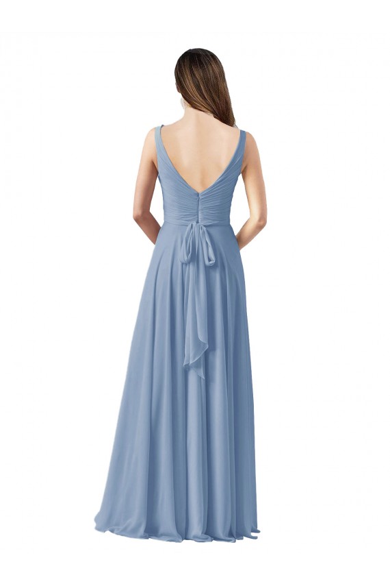 Staubiges Blau A-Linien V-Ausschnitt Chiffon Lange Brautjungfernkleider Online
