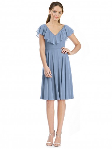 Staubiges Blau A-Linien V-Ausschnitt Knielang Cocktail Chiffon Kurze Brautjungfernkleider Online