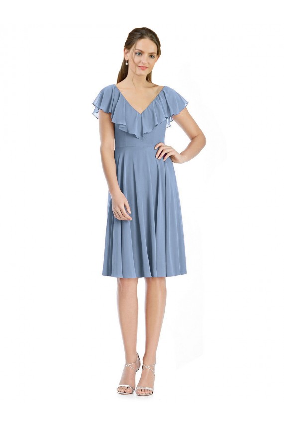 Staubiges Blau A-Linien V-Ausschnitt Knielang Cocktail Chiffon Kurze Brautjungfernkleider Online